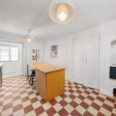 Apartment 6br Luxury With River Views & Ac