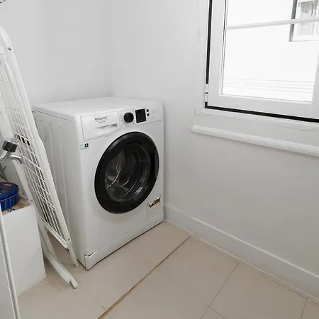 Apartment 6br Luxury With River Views & Ac *
