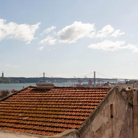 6br Luxury With River Views & Ac Apartment *